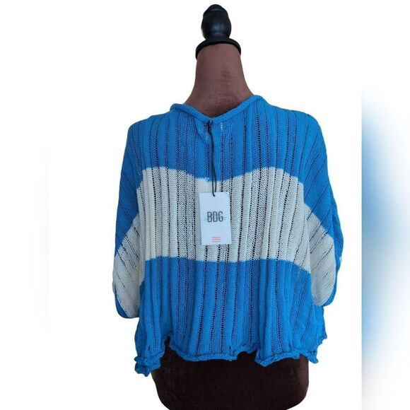BDG NWT cotton blue and white Drapey Pullover Top size S - Picture 4 of 7